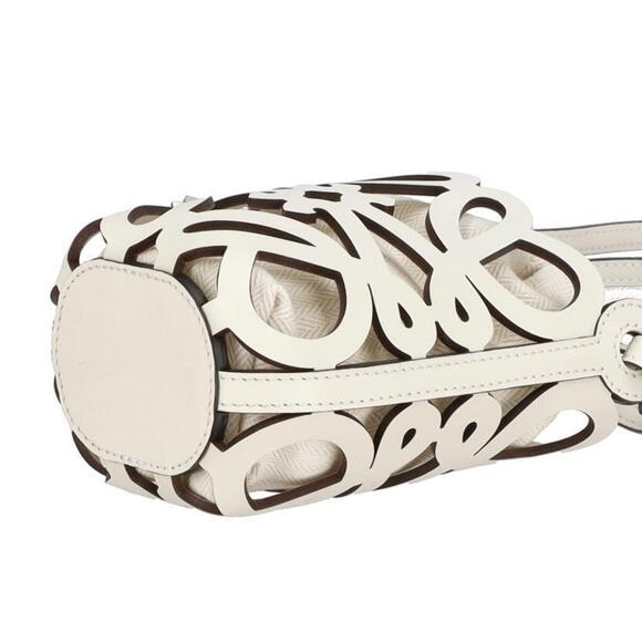 LOEWE Anagram Cutout Shoulder Pouch - Picture 3 of 7